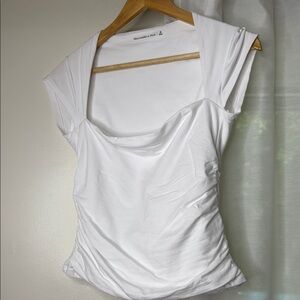 Abercrombie and Fitch White Women's stretch portrait top, white - Size M